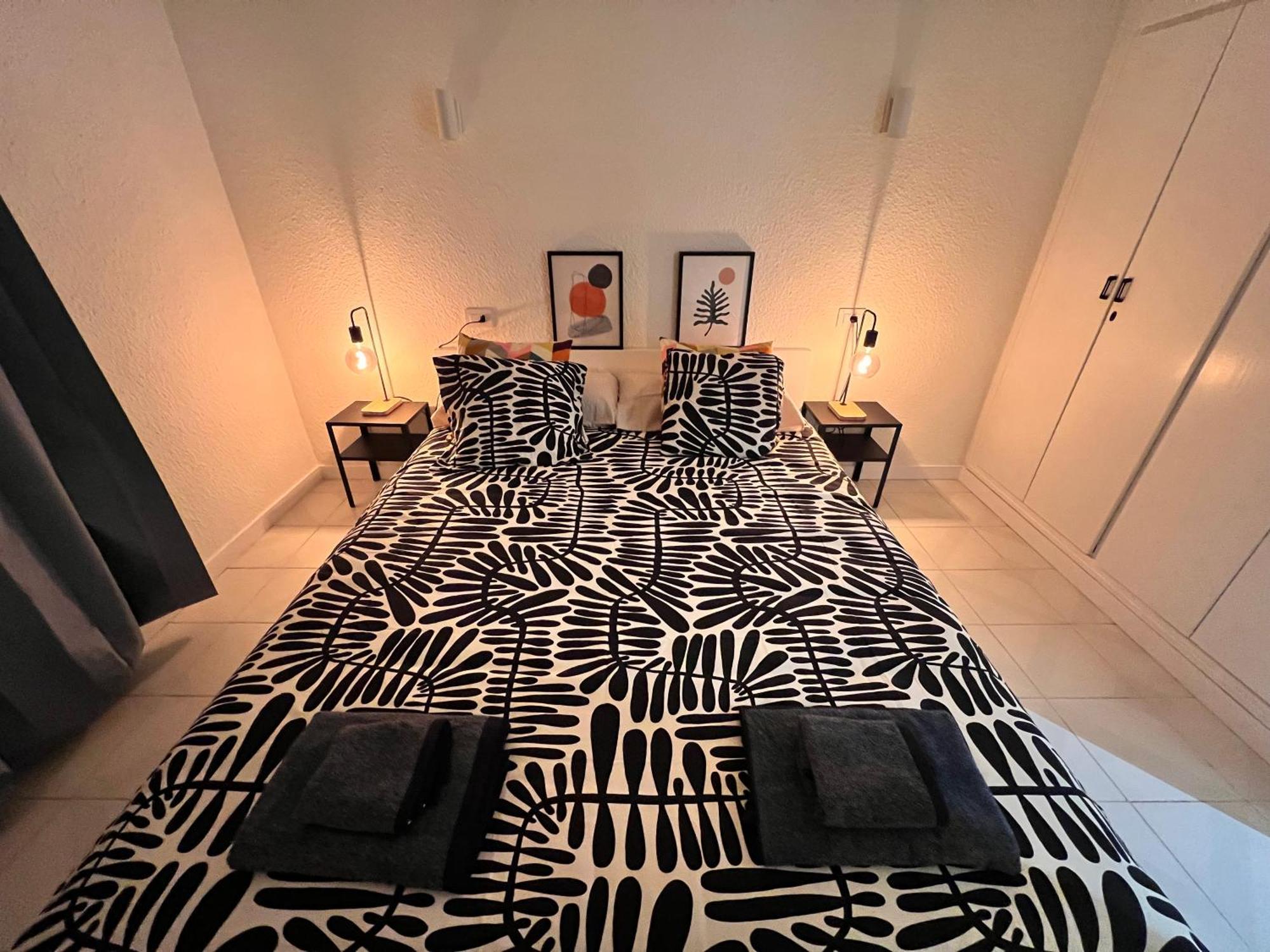 לוס כריסטיאנוס Seaview And Sunset Apartment Los Cristianos מראה חיצוני תמונה