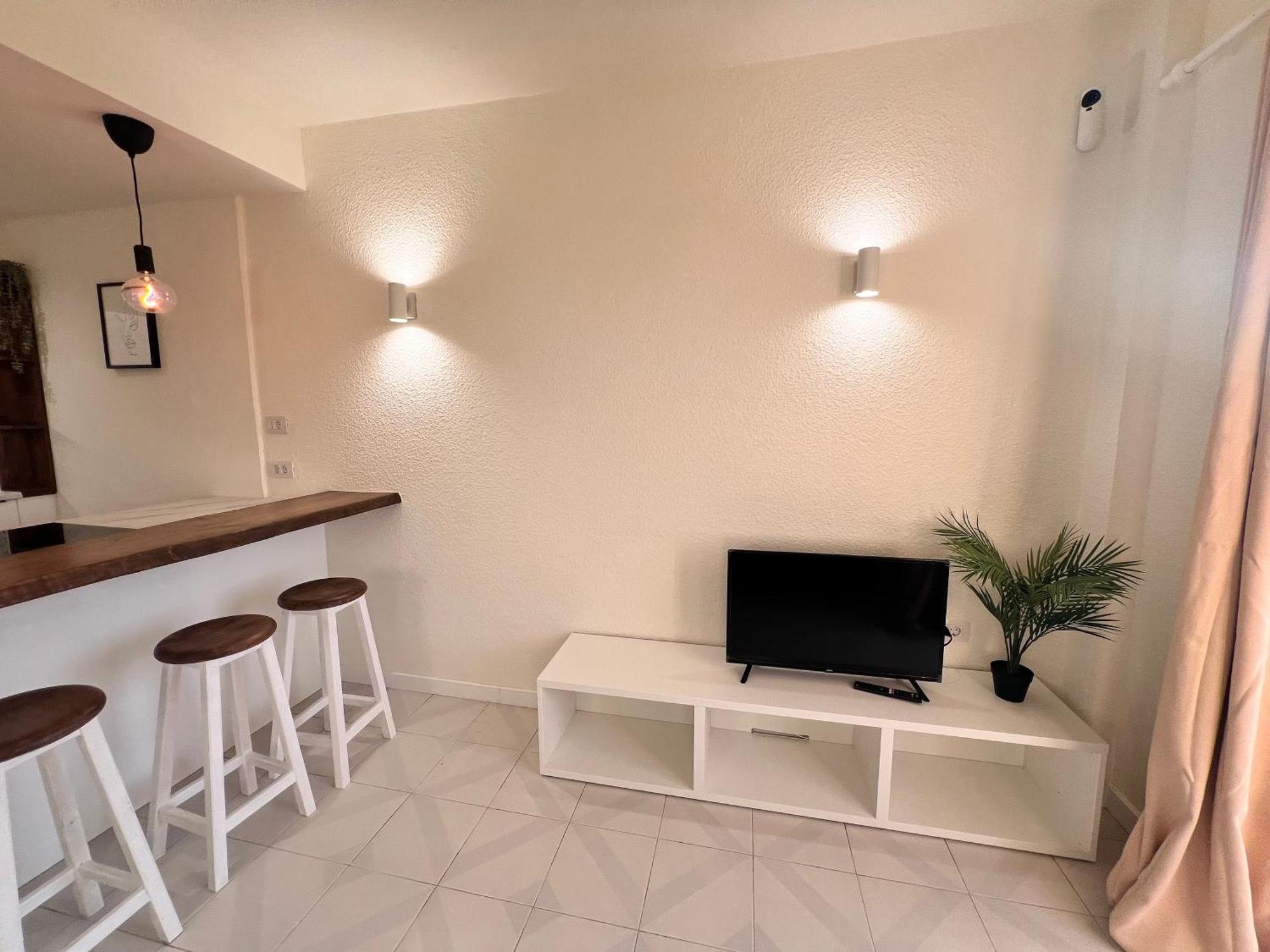 לוס כריסטיאנוס Seaview And Sunset Apartment Los Cristianos מראה חיצוני תמונה