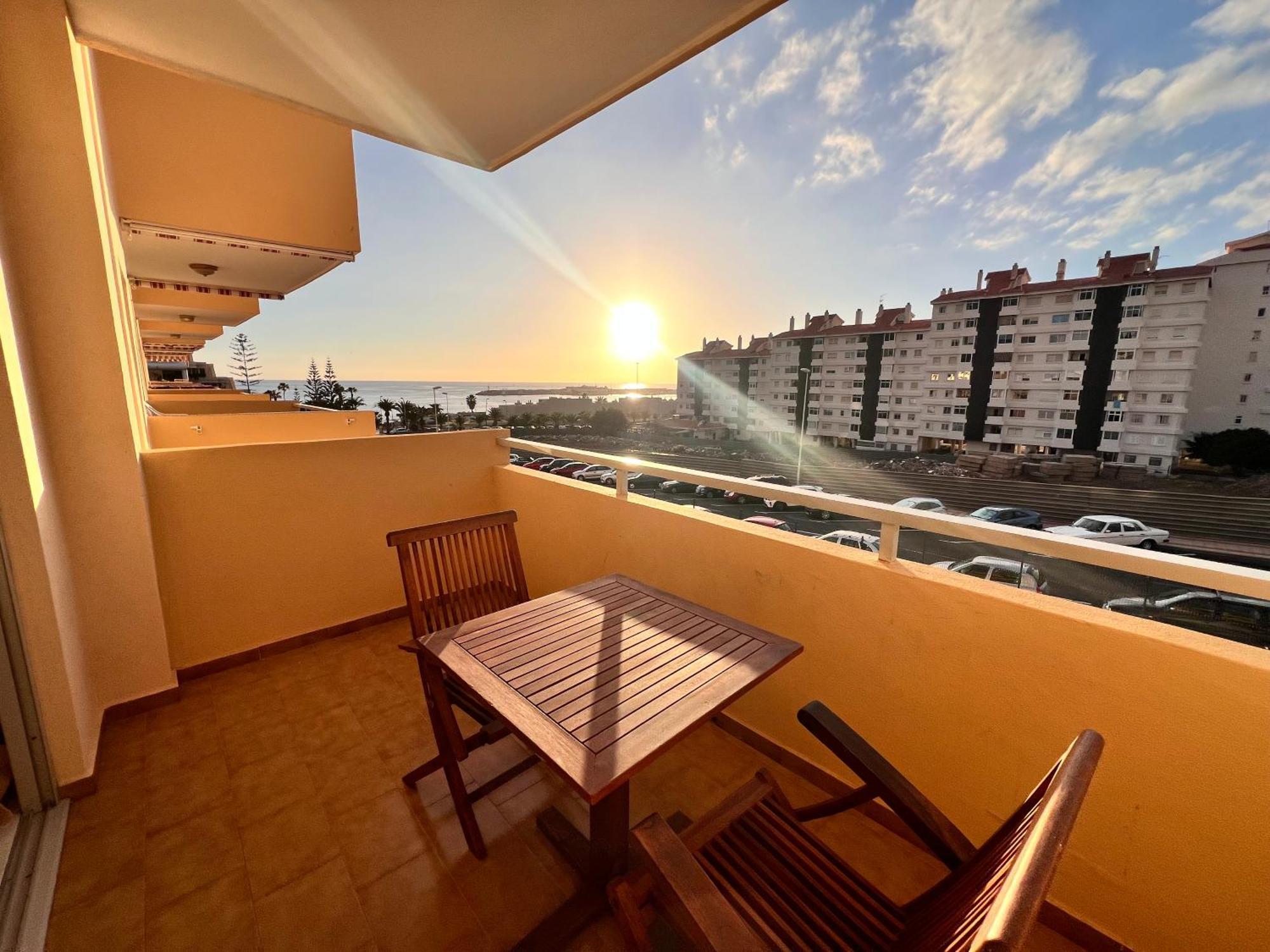לוס כריסטיאנוס Seaview And Sunset Apartment Los Cristianos מראה חיצוני תמונה