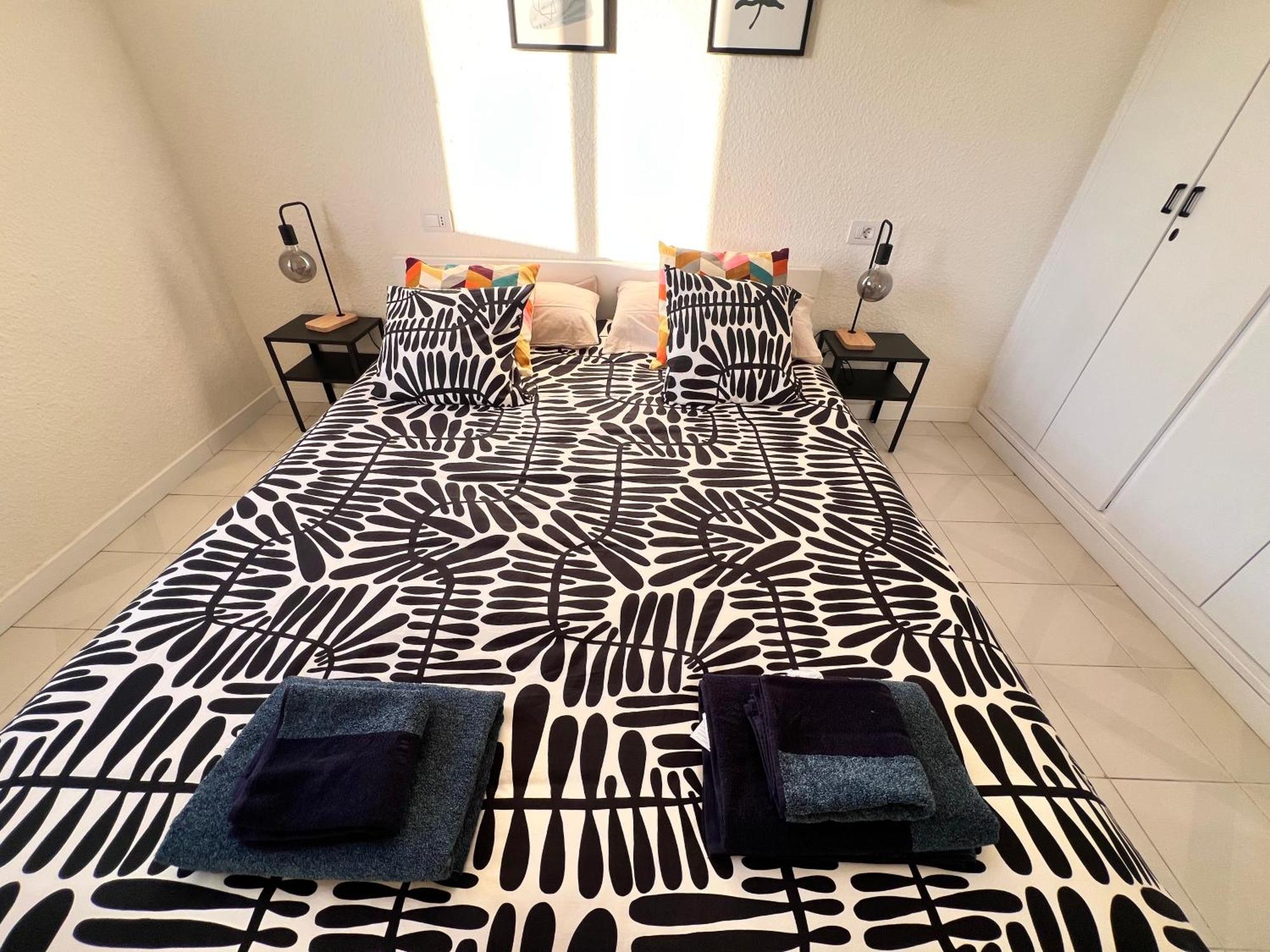 לוס כריסטיאנוס Seaview And Sunset Apartment Los Cristianos מראה חיצוני תמונה